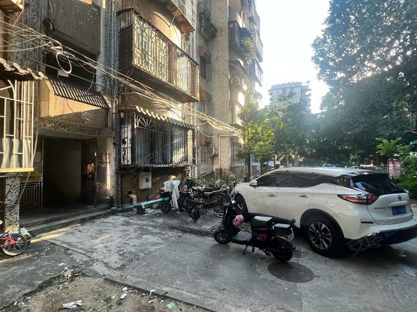 广州番禺大石福泰园福泰园 景观好 新装修 有锁匙看房 精装两房 拎包