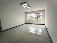 曲靖麒麟白石江公园白石江旁!精装四房租850,单元房三楼,南北通透采光好出租房源真实图片