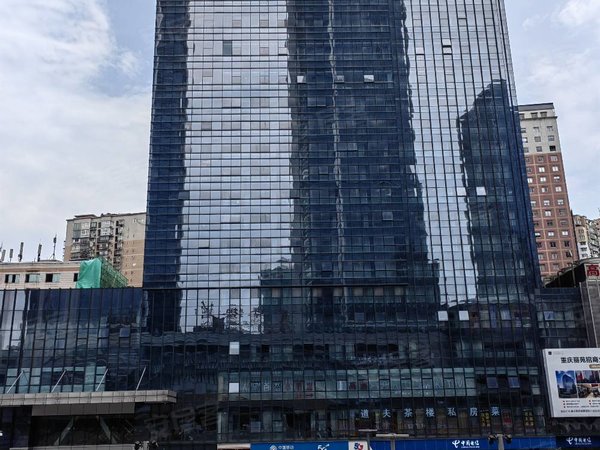 【多图】金港大厦,三峡广场租房,三峡广场步行街3室2卫,家电齐全,出门