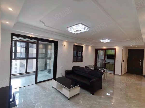 深圳大鹏新区大鹏保利香槟苑保利香槟苑 4室2厅2卫 配套齐全 电梯房