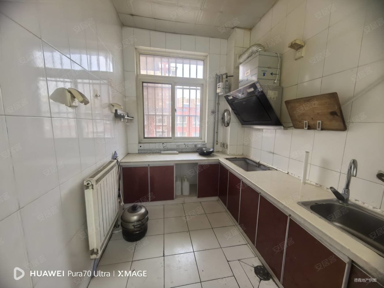 安居康城3室2厅2卫124㎡南北46万