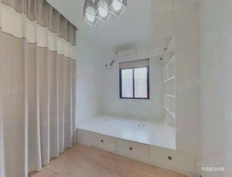 红本过户!送产权车位,御峰臻品二手房,200万,4室2厅,2卫,137.