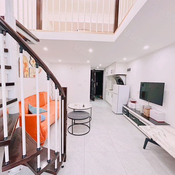 整租｜学生免押房源~德思勤 汽车南站附近~领包入住~无中介