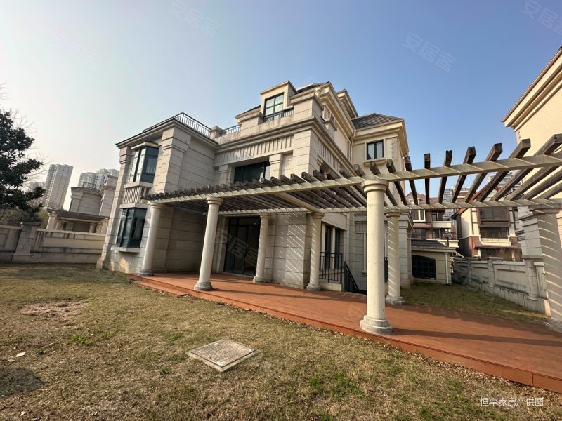 白塘景苑(别墅)6室3厅5卫646㎡南北3950万