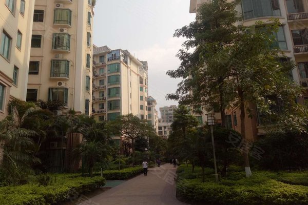 东湖花园六号小区