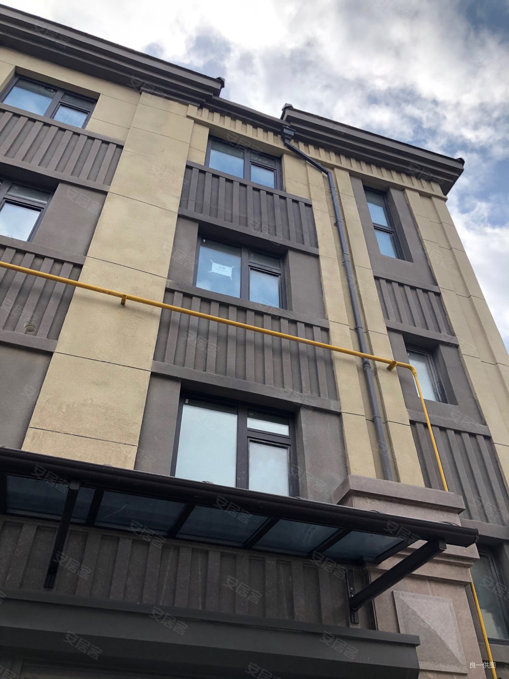 长春房产网>长春二手房>净月二手房>农博园二手房>中信云邸(别墅)>