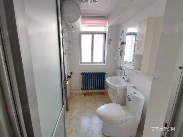 三室两厅明珠园步梯一楼可拎包入住现53w