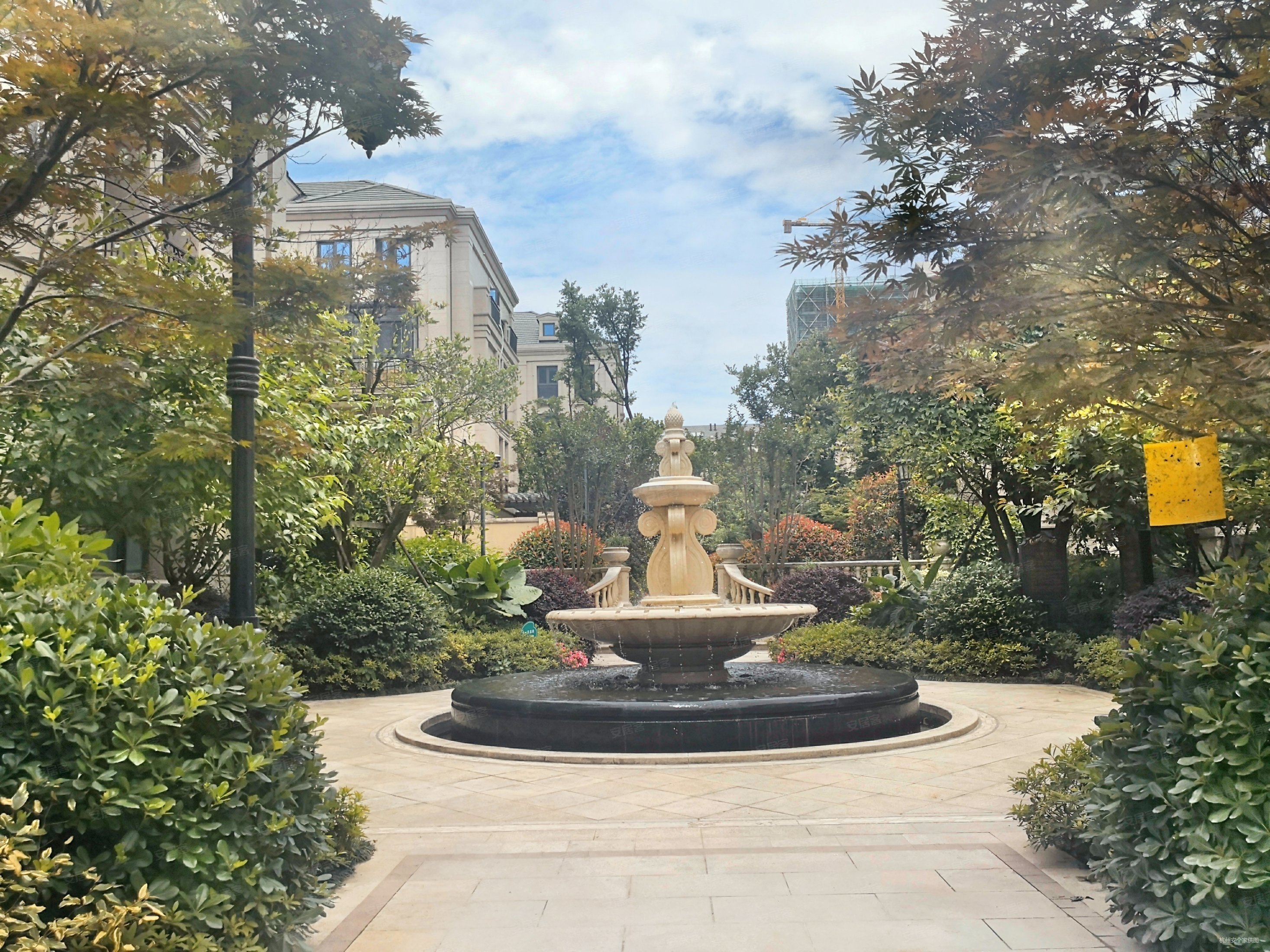 九龙仓雍景山(别墅)4室2厅4卫138㎡南北560万