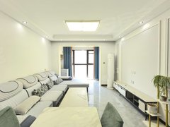 龙湖锦艺城高五院精装小三室出租，随时可以看房