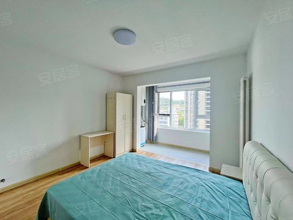 青岛李沧李沧周边水岸香都水岸香都次卧合租 房间内带独卫 大阳台 无