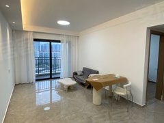 惠州惠东吉隆镇全新装修 一房一厅 中间层 领包入住出租房源真实图片