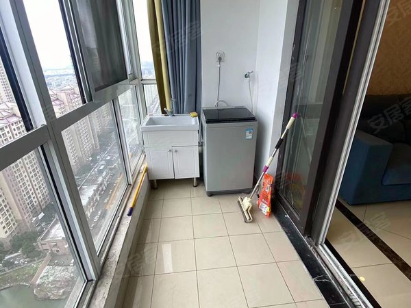 【多图】堰湾长堤,堰桥租房,堰湾精装3房,2500包物业,小区车位充足