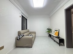 湘潭岳塘建设路口架空一楼带私家露台，全新装修2房，长辈居家采光好停车免出租房源真实图片