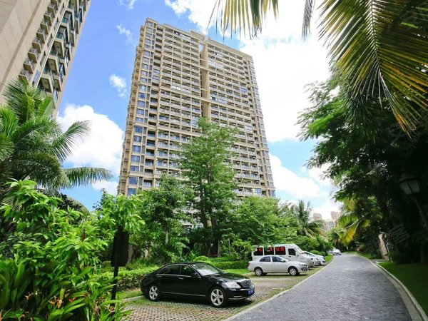 三亚天涯金鸡岭凤凰水城南岸实拍 凤凰水城南岸2房2卫 高层河景 年租