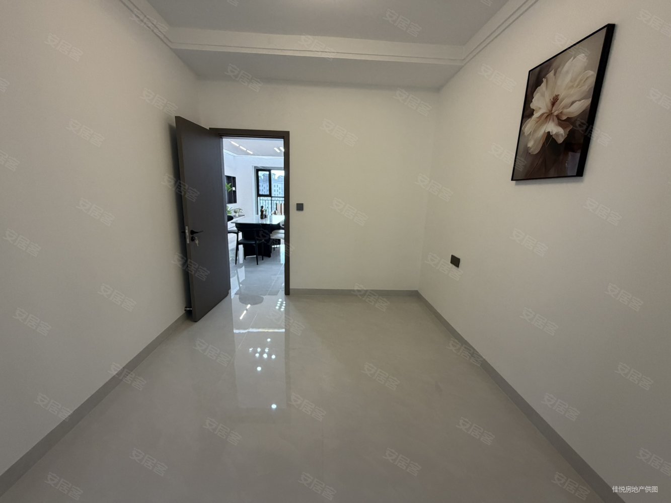 盛景苑4室2厅2卫125.5㎡南北89万