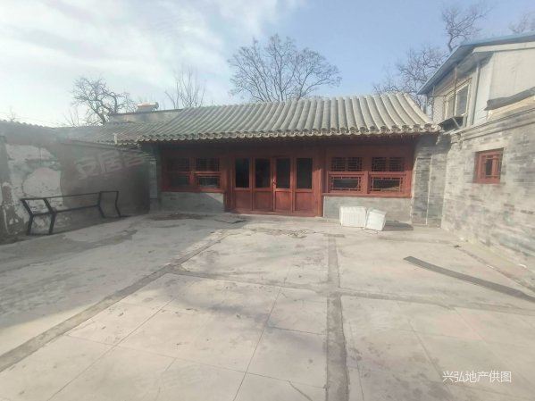 老西城什刹海四合院出售交通便利手续齐全随时过户