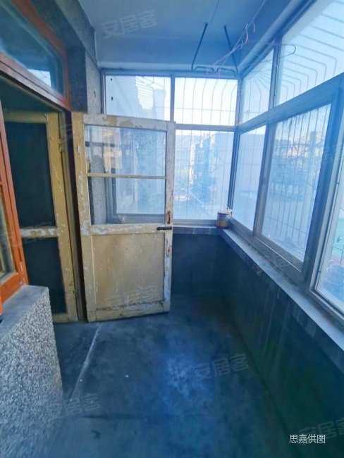 洒金桥地铁口单价9100元中间楼层可按揭