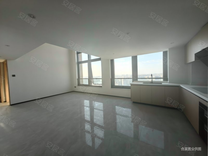 高楼层视野好 精装好房 双卫格局 次新房 刚需小三居,珠光御景壹号