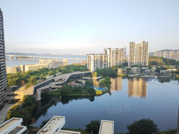 广州南沙进港大道时代南湾时代南湾 东南向 湖海景大三房 住家配置