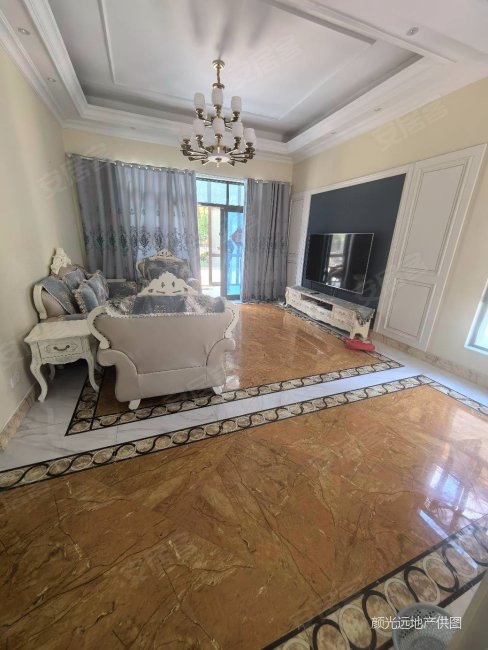 碧桂园欧洲城(别墅)5室2厅4卫232㎡南198万