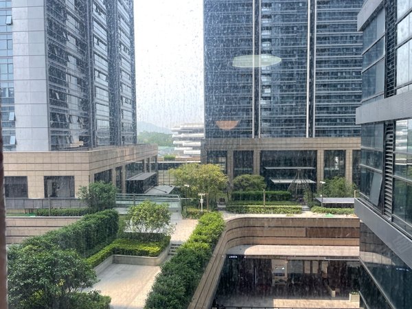 深圳龙华民治龙光玖钻深圳北龙光玖钻花园,全新精装两房,安静采光好
