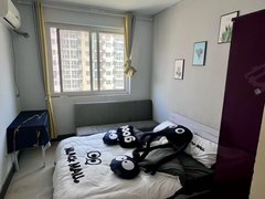 郑州金水英协路五百 独卫 全女生 朝南主卧 短租月付 民水民电 楷林国际出租房源真实图片