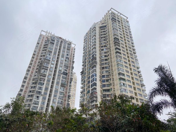 厦门湖里东渡振华大厦地铁口 海上世界旁 振华大厦 朝南三房 拎包入住