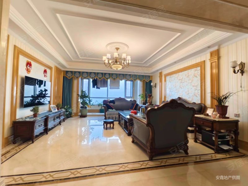 一线海景豪华装修,南北通厅四室三卫,采光充足,万达海公馆(甘井子)