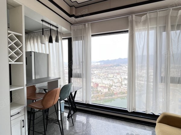 金华东阳横店南江壹号南江壹号高层，江景房3室，木地板中央空调出租房源真实图片