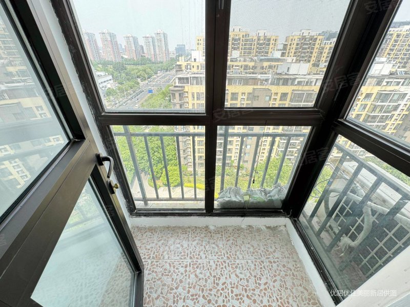 慧谷阳光2室1厅1卫78.65㎡西北570万