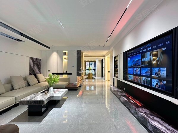 南湖租房,无中介费 w酒店 曲江南湖 金地广场 一楼带花园 金水湾,曲江