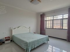 怀化鹤城城东急急！宏宇新城(物业免费)电梯家电配套齐全，拎包入住出租房源真实图片