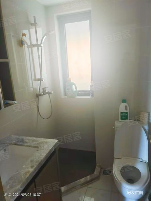 中欧国际城金茂悦(西三区a11) 次新小区 带电梯 朝南