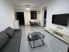 东台东台城区鼓楼路步行街吾悦广场附近两室精装家里干净整洁好停车采光无挡出租房源真实图片