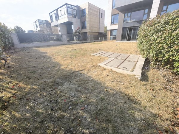 朱家角租房,恒大御澜庭 6室2厅5卫 300平花园 带2个车位,青浦租房