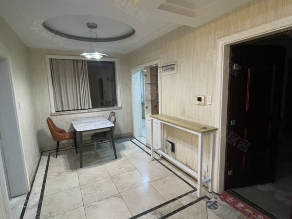 海宁长安镇农发区御景苑新年好房长安修川公园旁大平层三房二卫电梯房精装领包入住出租房源真实图片