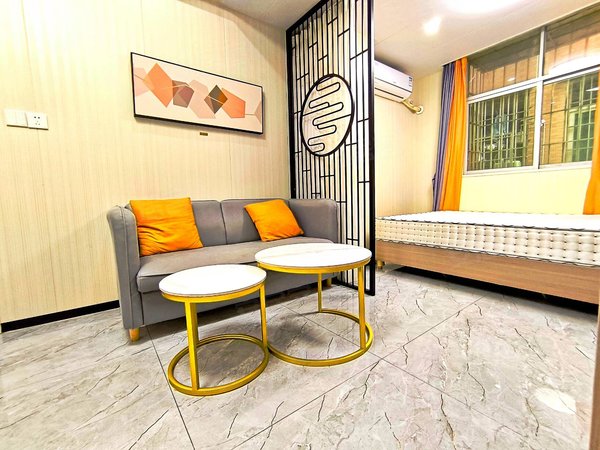 深圳龙华龙华中心区山咀头村毕业季降价 应届生打八折 精装修 电梯房