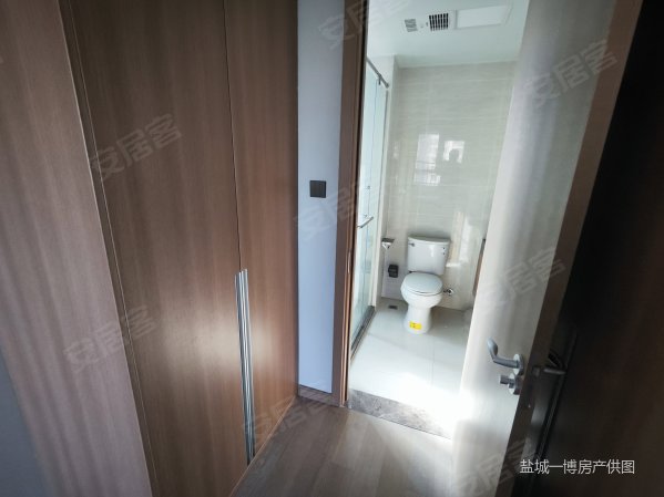 万科翡翠云台3室2厅2卫130.09㎡南北139.9万