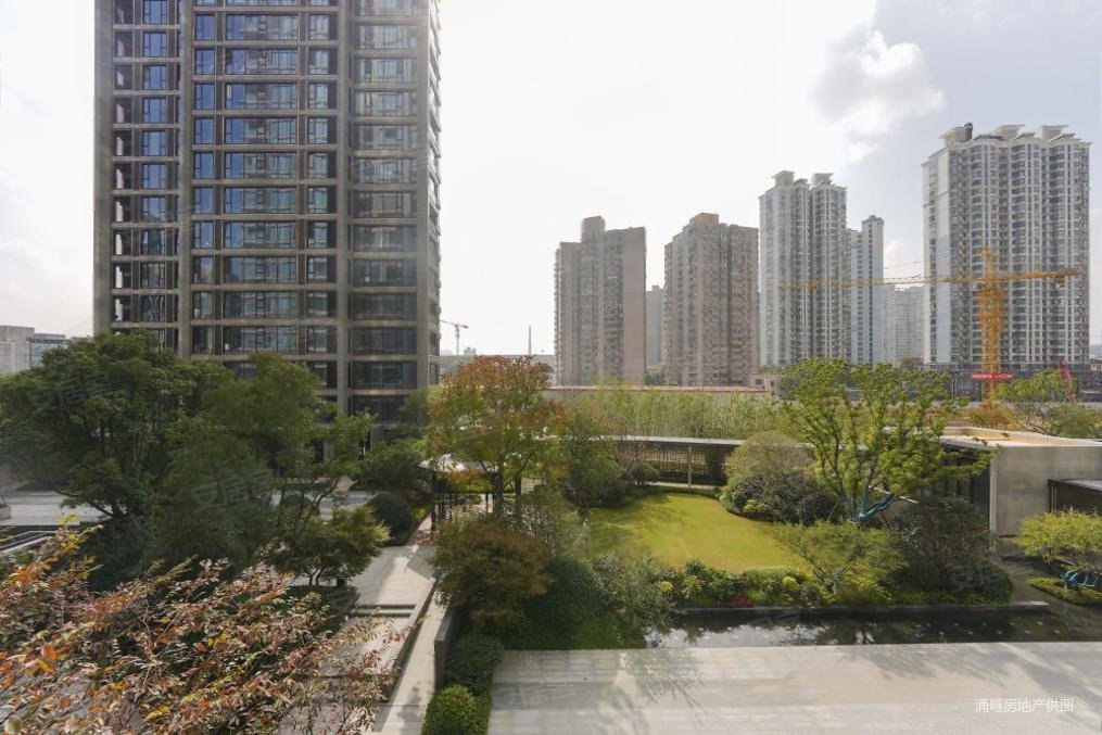 董家渡新款豪宅绿地海珀外滩层高4米二市中心少见急售