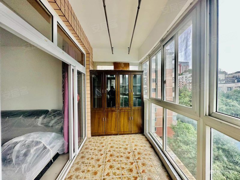 锦汇花园3室2厅元中装