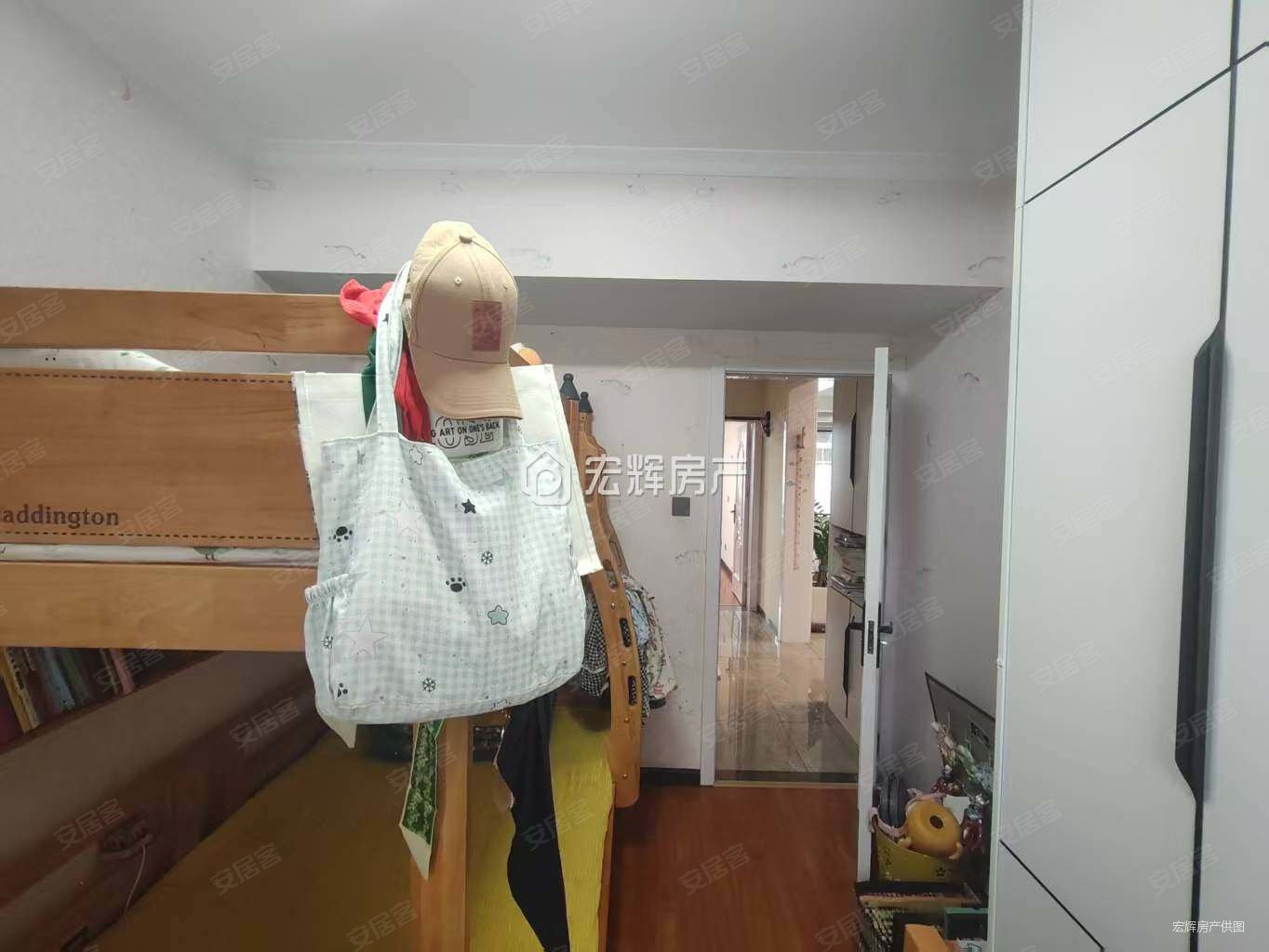 中海河山郡3室2厅2卫128㎡南北159万