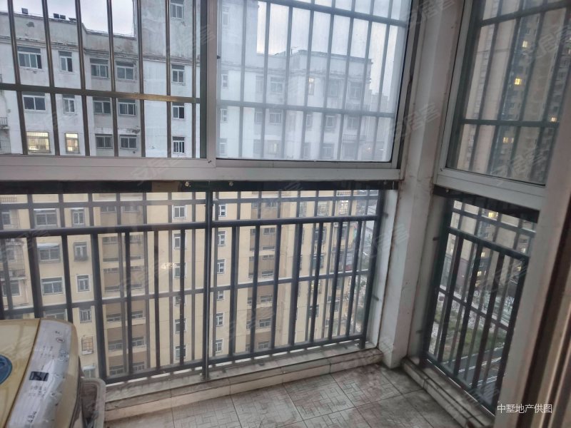 必看好房荣城花园南苑地铁五号线两室朝南全明户型