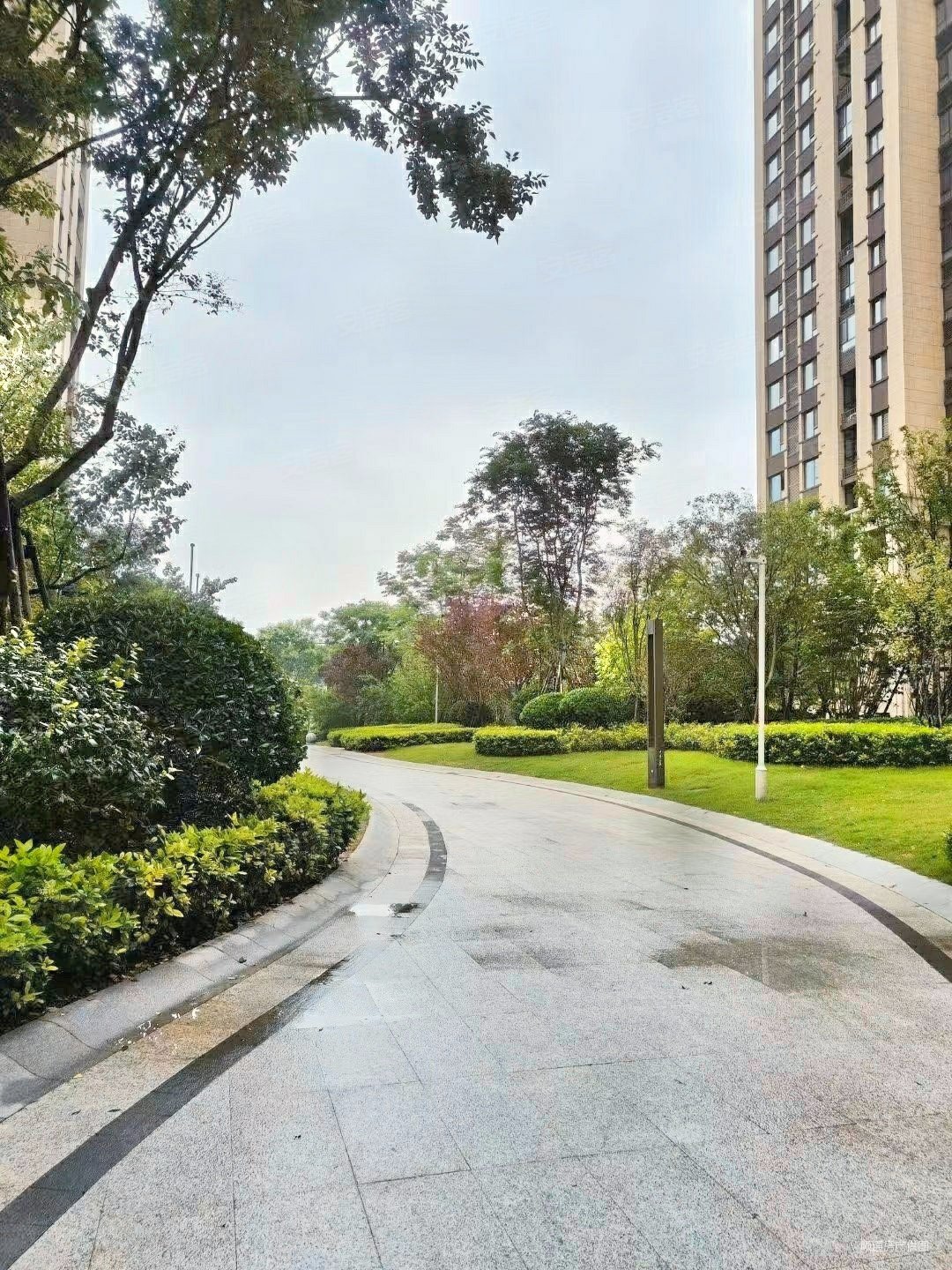 三环内次新房兴隆臻园精装小三室3号线地铁送家具家电