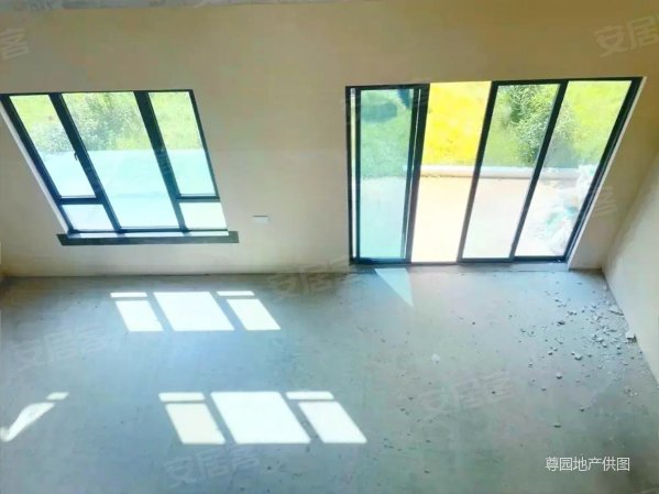 碧桂园龙川府~大4居~有车位~落地窗~地下室~经典户型