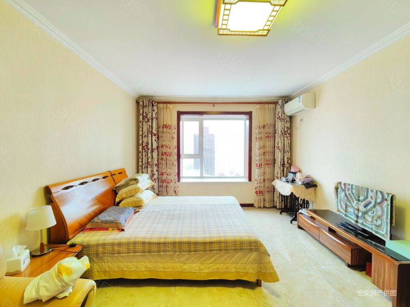 地铁口,静宁北路电梯高层四室两厅,水岸茗苑二手房,380万,4室2厅,2卫