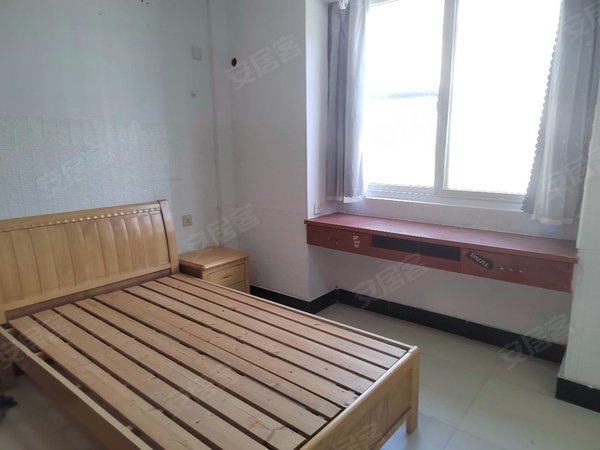 宁波余姚兰江兰墅公寓(一期)兰墅公寓一期精装3室低价出租,1800元出租