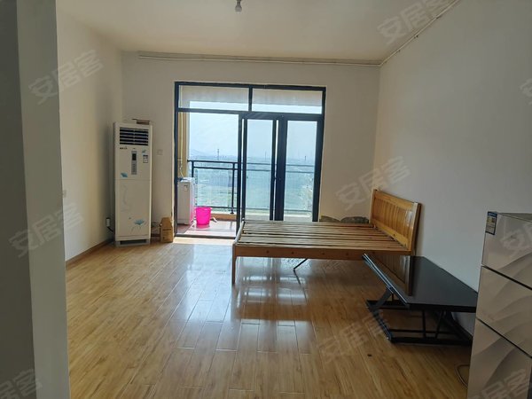 绍兴上虞沥海海湾国际海湾国际,2350元客厅有空调,三室两厅两卫出租