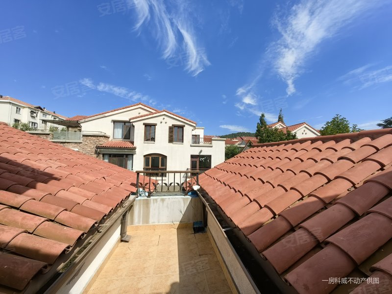 海信品质联排别墅八大关景区闹市中的静区看房方便