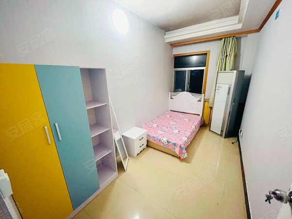 西安雁塔西斜七路公安雁塔分局丁白村家属院太白南路18号3栋1单元701e