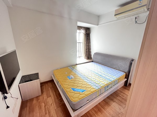 重庆渝中大坪万科锦程石油路 龙湖天街 河运校万科精装两房 拎包入住